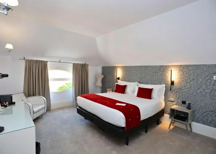 Mariposa Hotel Malaga